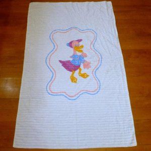 Cute vintage chenille duck bedspread blanket 64" x 40"
